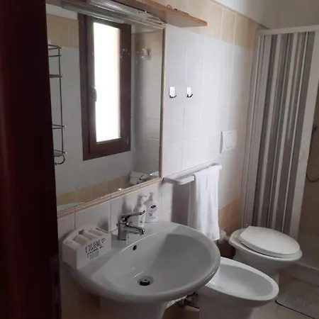 Stylish Loft Trivano 2 Beds/2 Bath Semesterbostad Cagliari