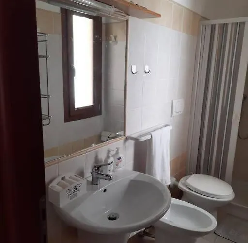 Stylish Loft Trivano 2 Beds/2 Bath Дом отдыха Кальяри